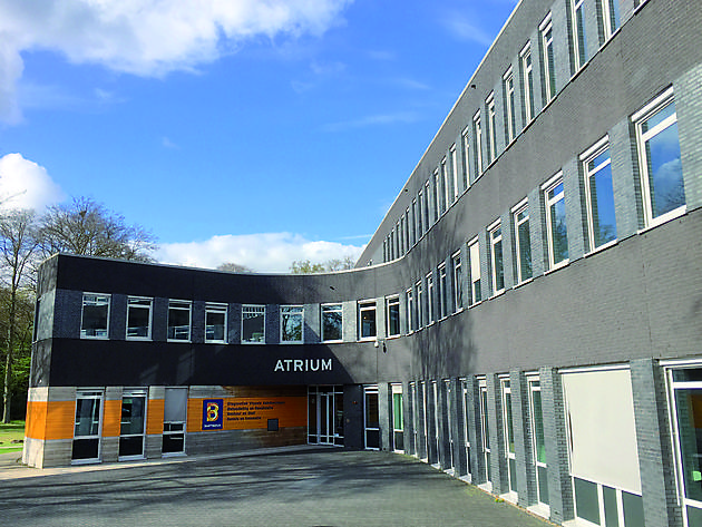 In- en outdoor signing Bartimeus